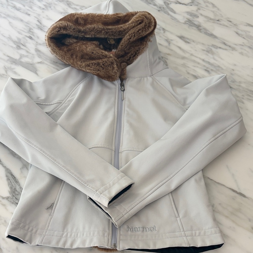 Marmot Light Gray Ski Jacket with Brown Faux-Fur Hood